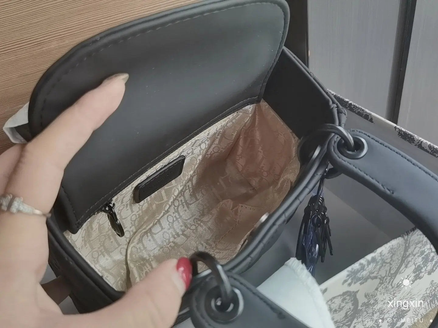 MEDIUM LADY BAG lbcase