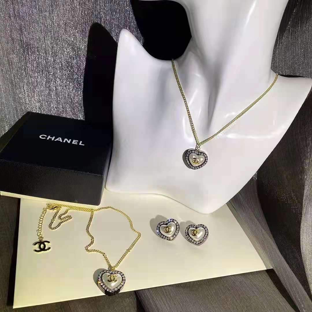 Summer Fashion Love Pendant Diamond Necklace Earring Set lbcase