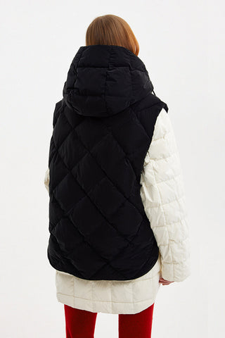 Atti Vest Powder Black