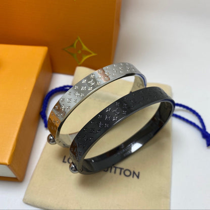 Luxury 4-color Letter Bracelet lbcase