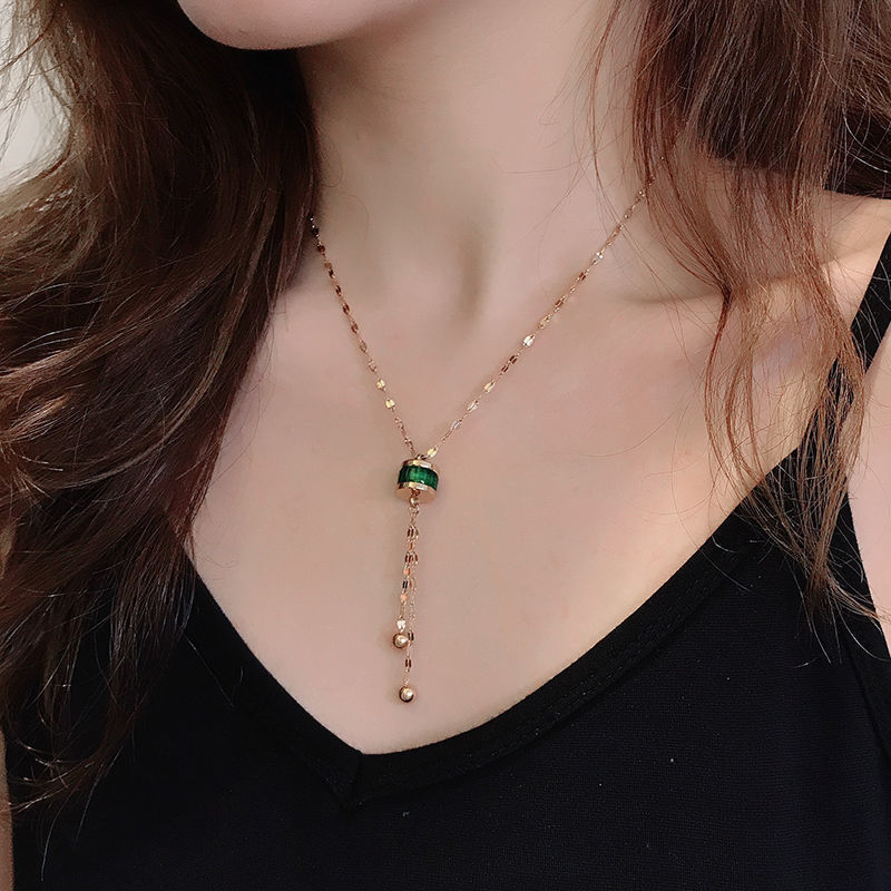Fading titanium steel waist pendant necklace lbcase