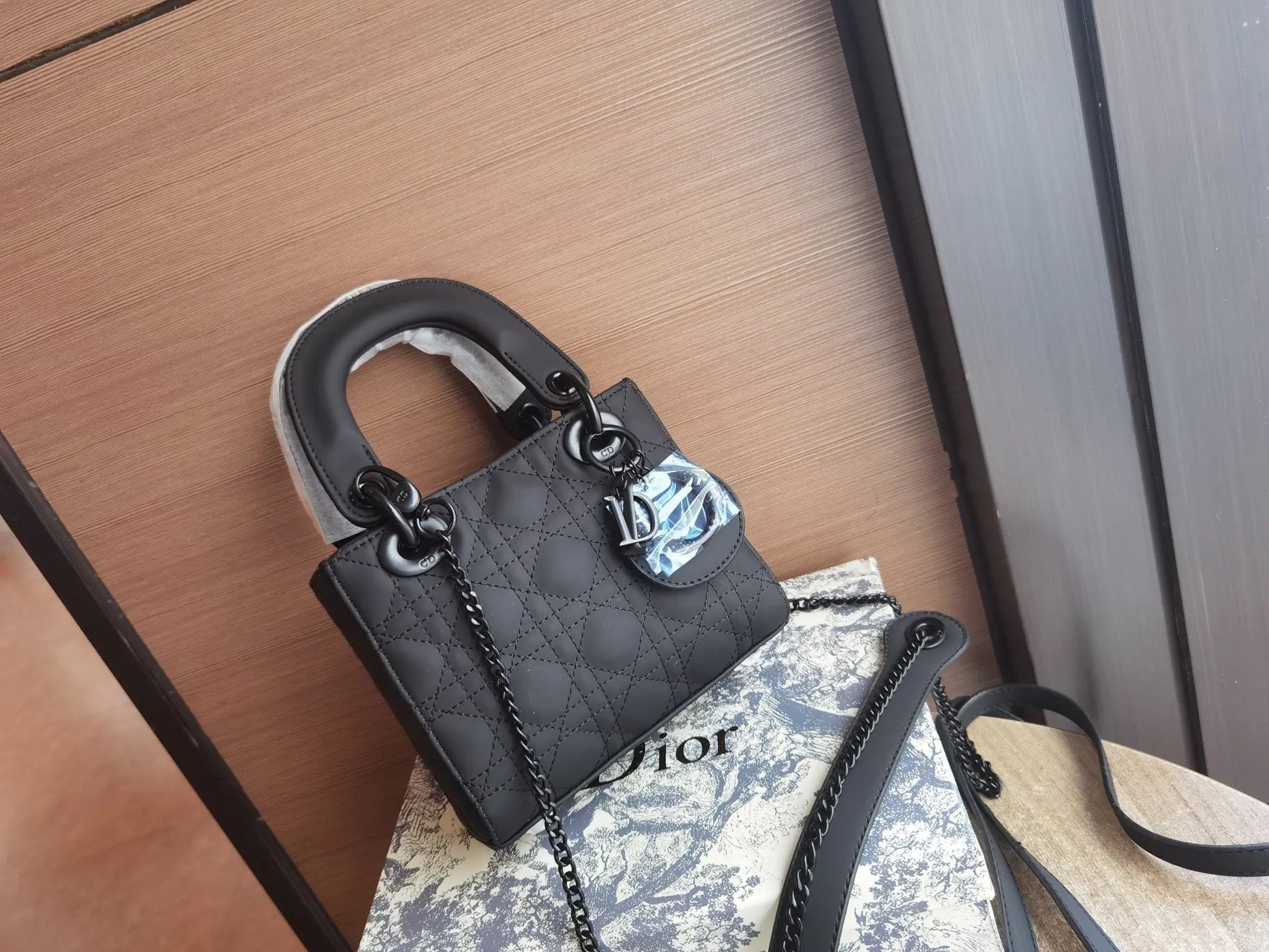 MEDIUM LADY BAG lbcase