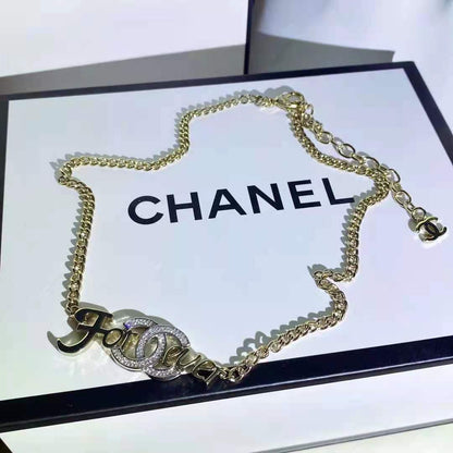 Women's exquisite necklace lbcase