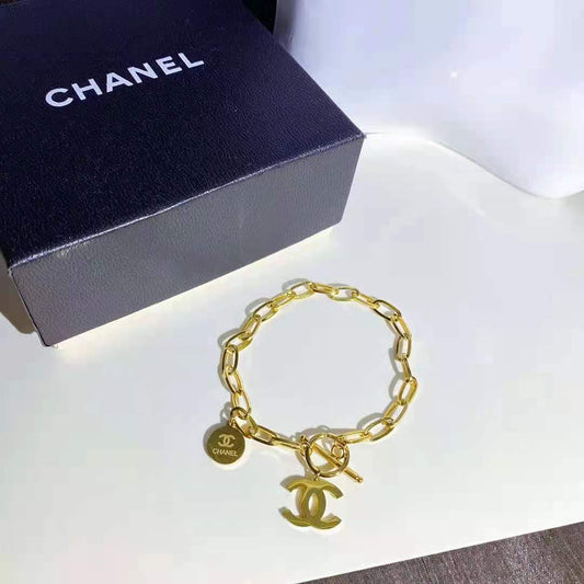 Single Product Simple Letter Bracelet lbcase