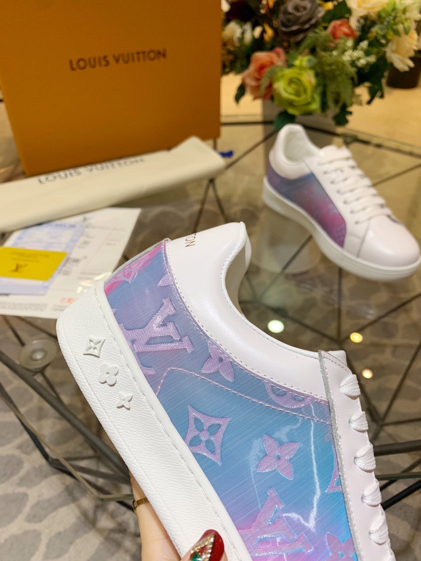 L V - Speedboat Sneakers [White]