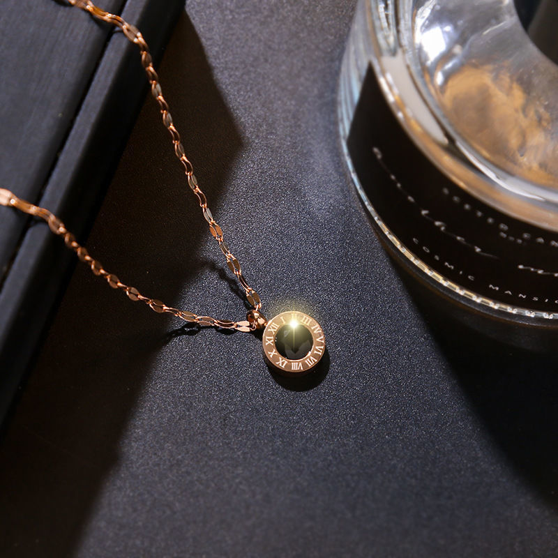 Fading titanium steel waist pendant necklace lbcase