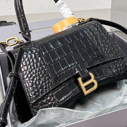 2022 new leather portable shoulder messenger bag lbcase