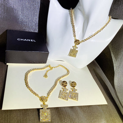 Luxury Diamond Pendant Necklace lbcase