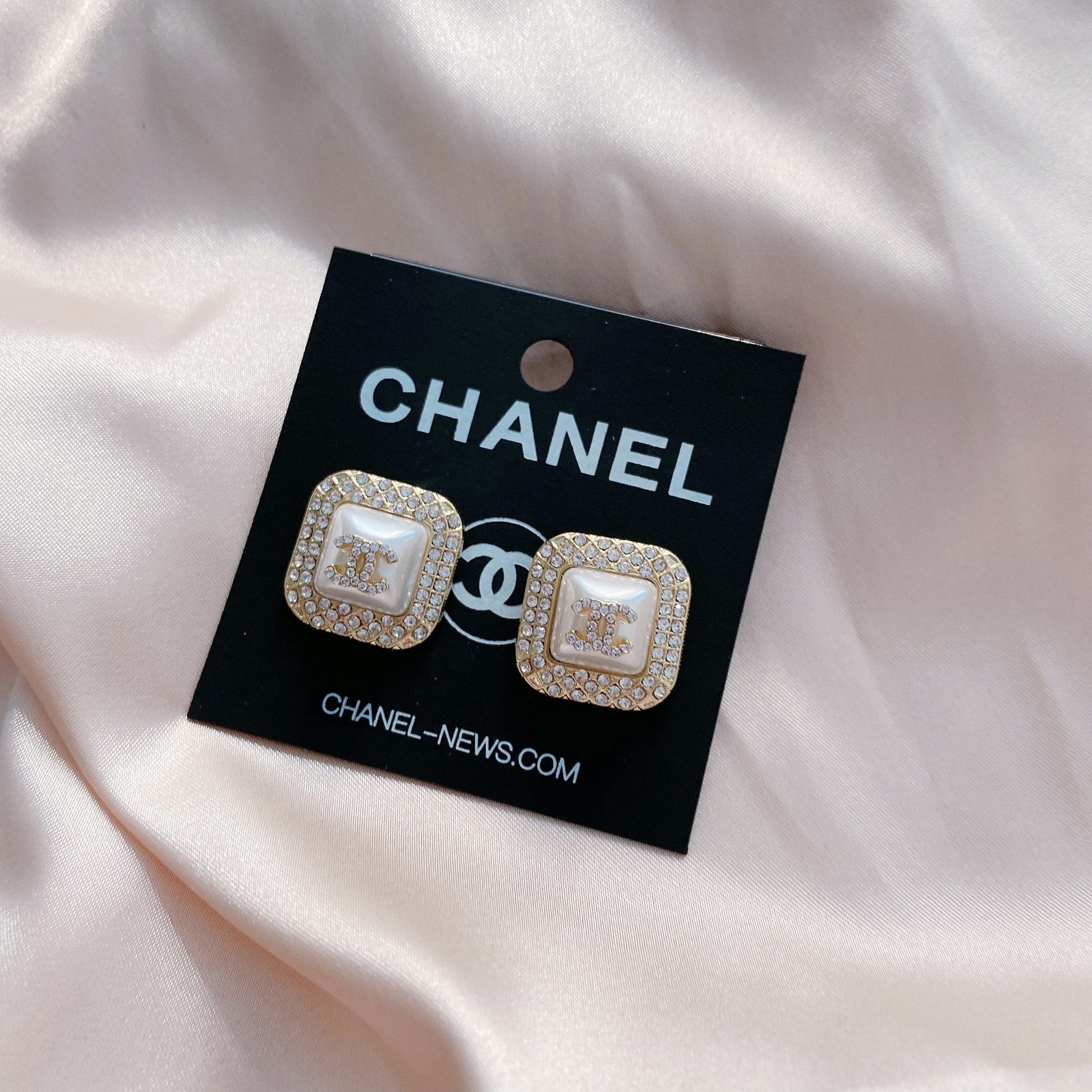 Fashion Pearl Diamond Square Stud Earrings lbcase