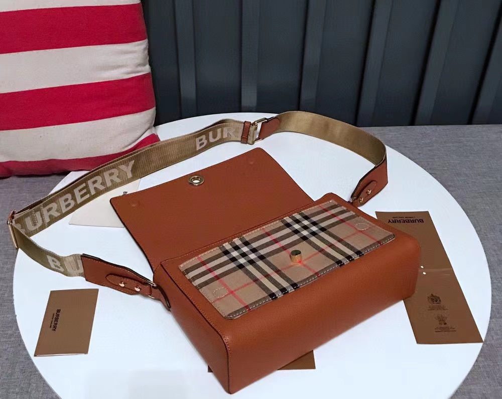 2022 BB Handbag - 66