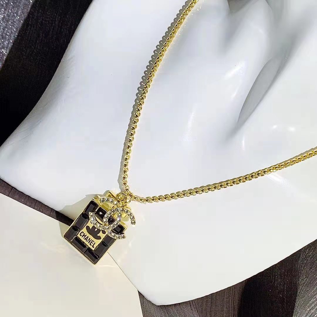 Women's Natural Crystal Perfume Bottle Necklace lbcase