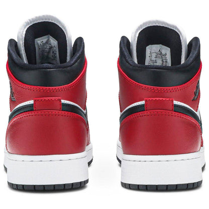 Nike Air Jordan 1 Mid GS 'Chicago Black Toe'