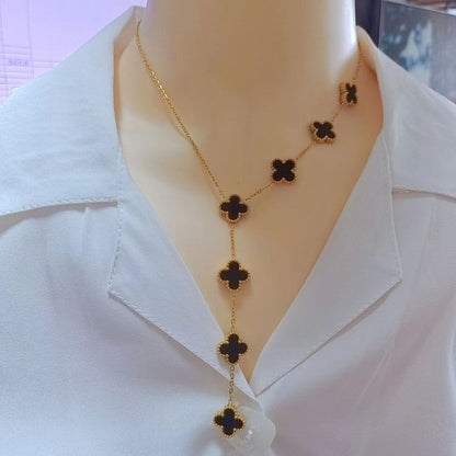 2023 New Fashion Clover Necklace