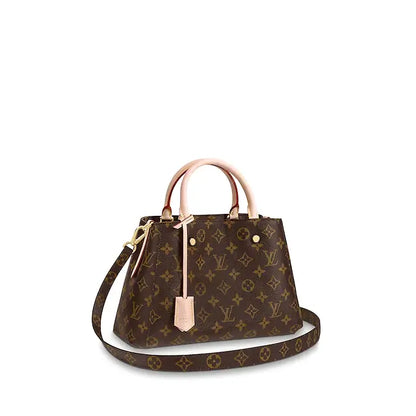 Medium Leather Shoulder Bag BB lbcase
