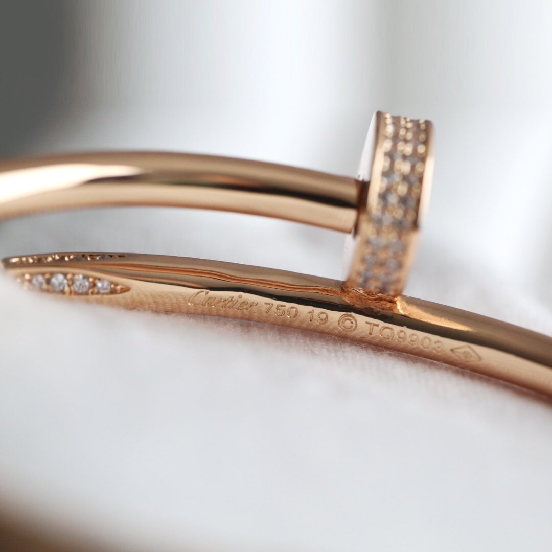 Round Brilliant Diamond Bracelet lbcase