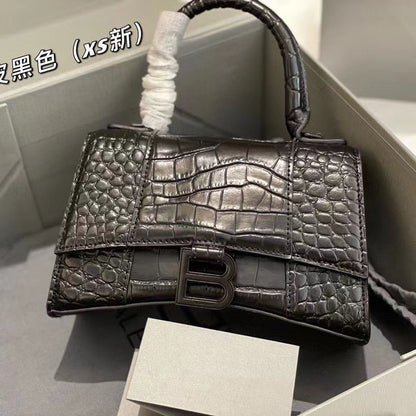 2022 new leather portable shoulder messenger bag lbcase