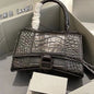 2022 new leather portable shoulder messenger bag lbcase