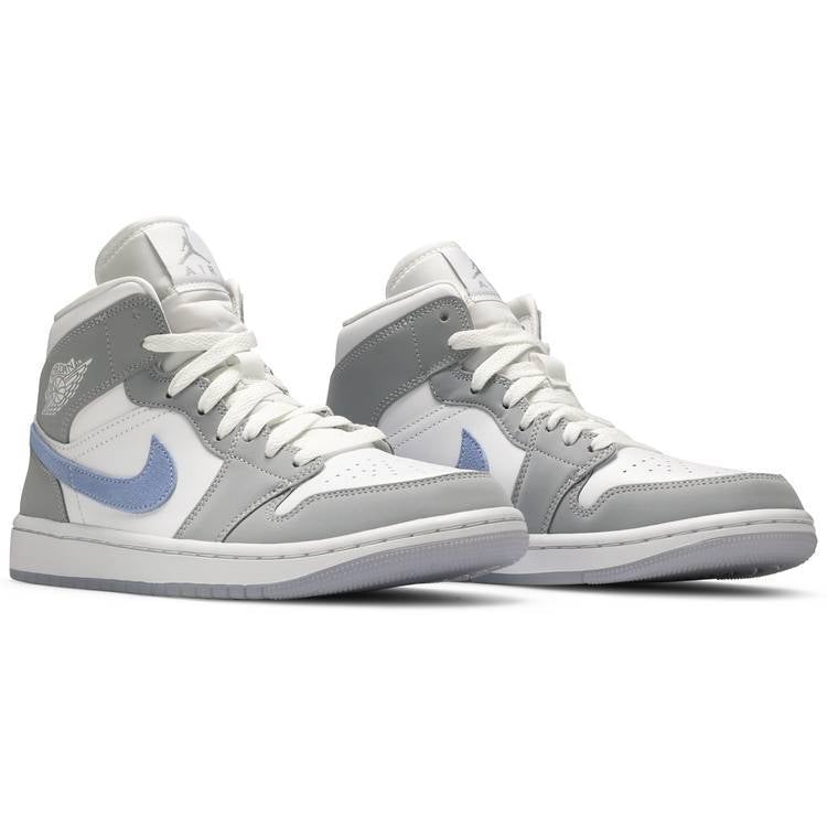 Nike Wmns Air Jordan 1 Mid "Wolf Grey"