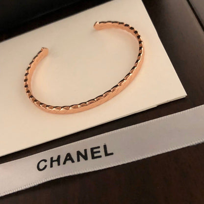 High-end CRUSH Series Bracelet lbcase