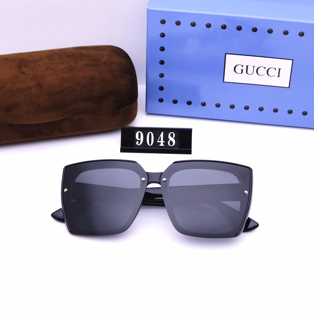TRENDY SUNGLASSES FOR MEN AND WOMEN lbcase