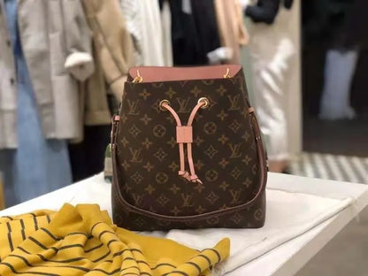 Leather bucket bag lbcase