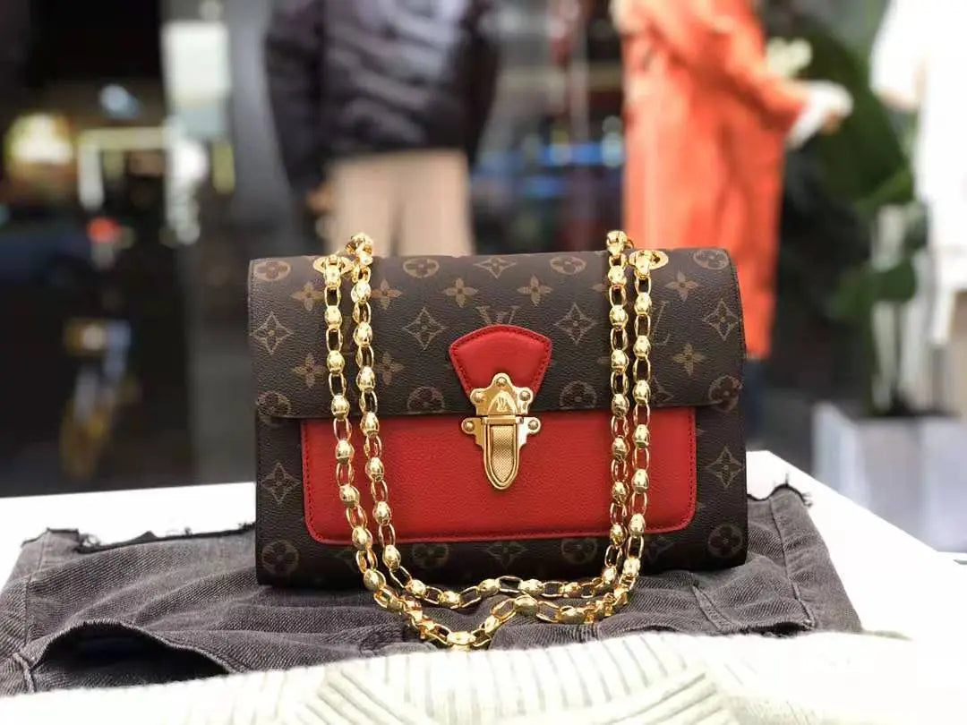 Metal Chain Leather Shoulder Bag lbcase