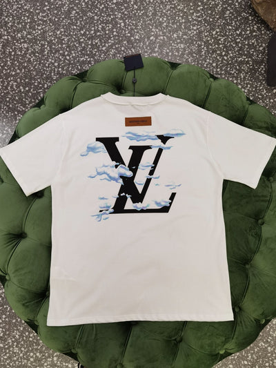 L // V - I N - T H E - C L O U D S - T S H I R T (M E N S & W O M E N S)