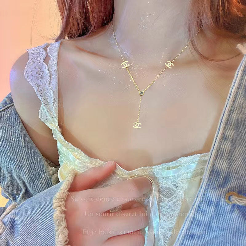Xiaofeng clavicle pendant lbcase