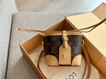 2023 VL handbag -289