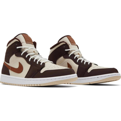 NIKE JORDAN Mid "Dark Cream Chocolate"