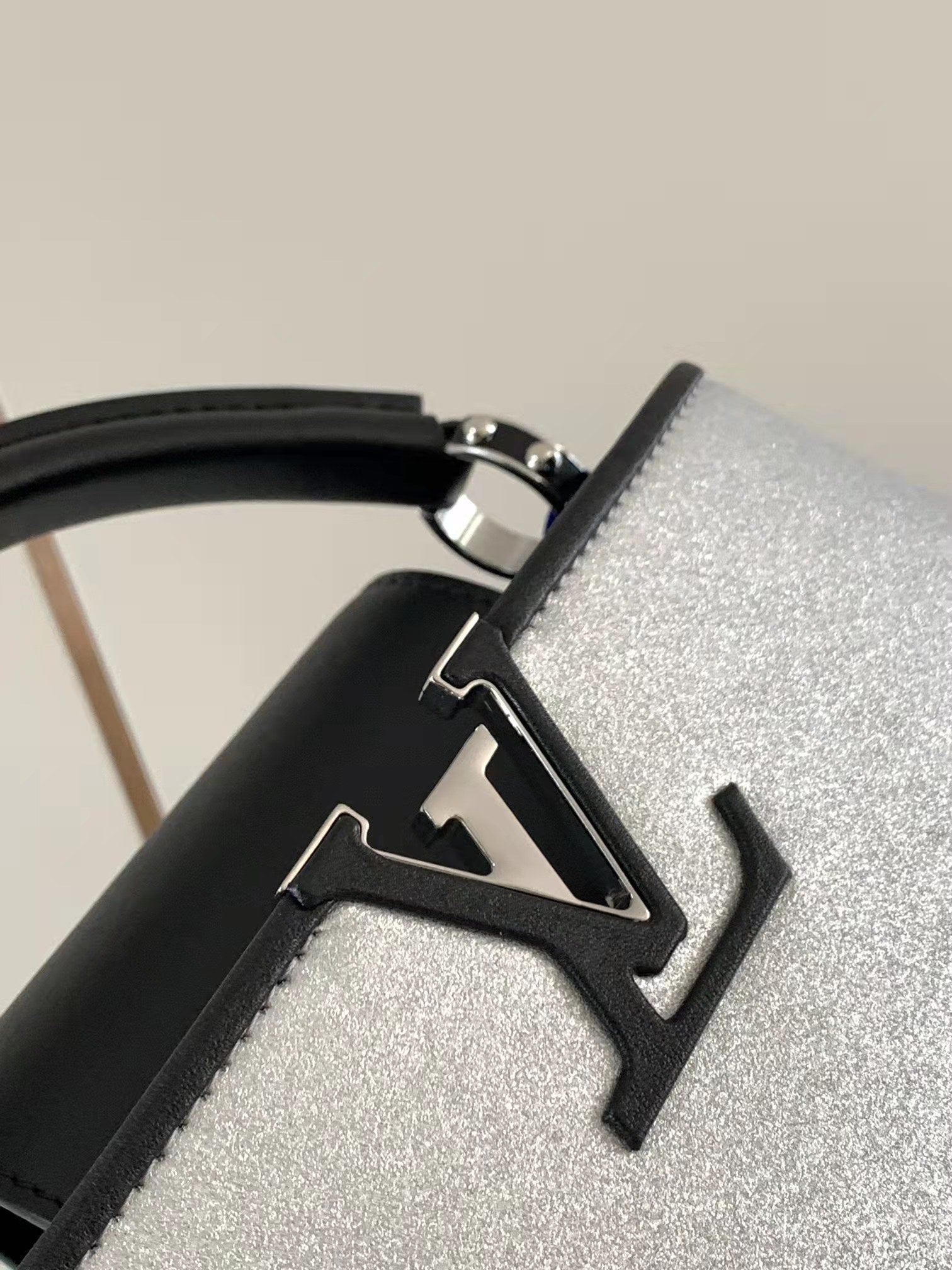Diamond pattern hadnbag lbcase