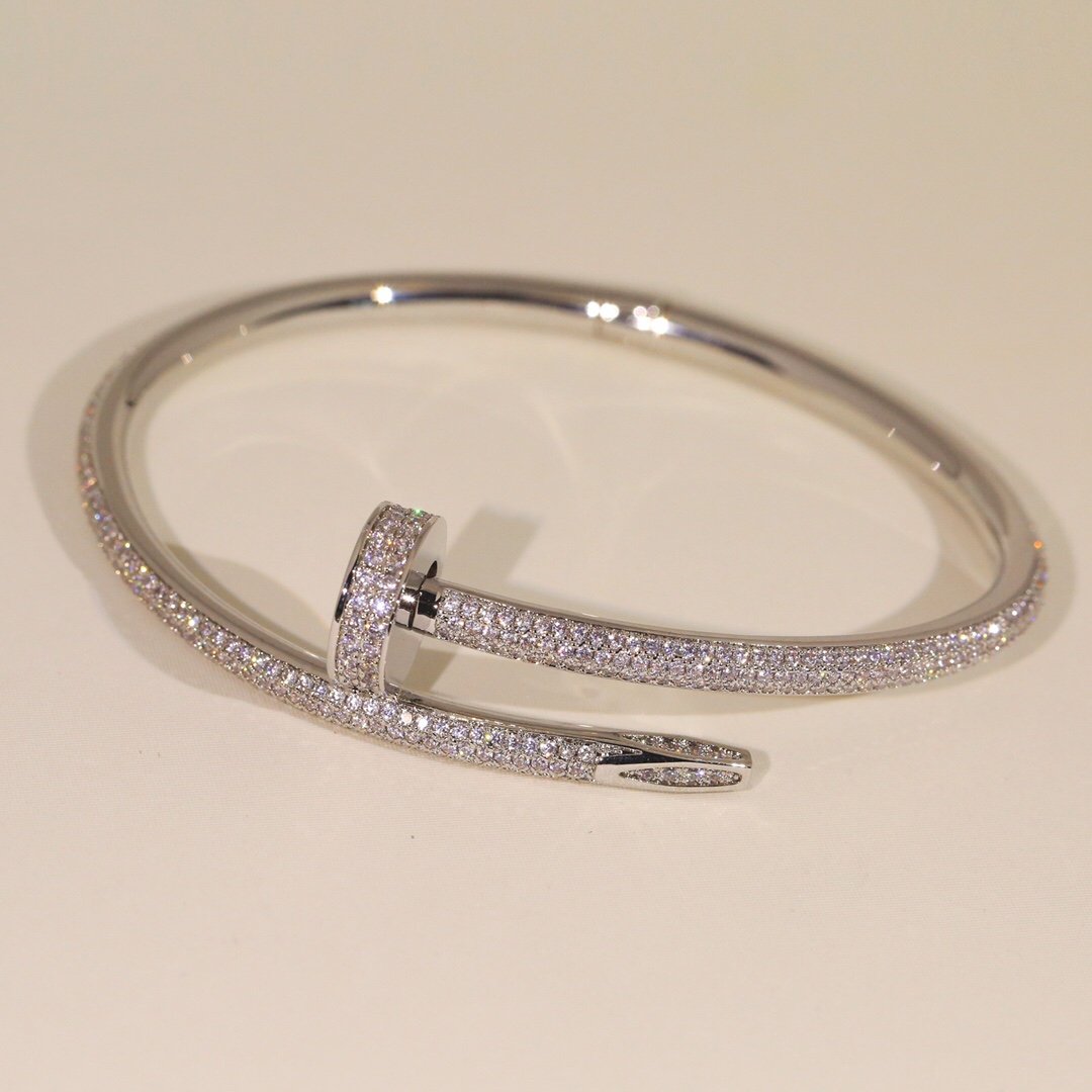 Round Brilliant Diamond Bracelet lbcase
