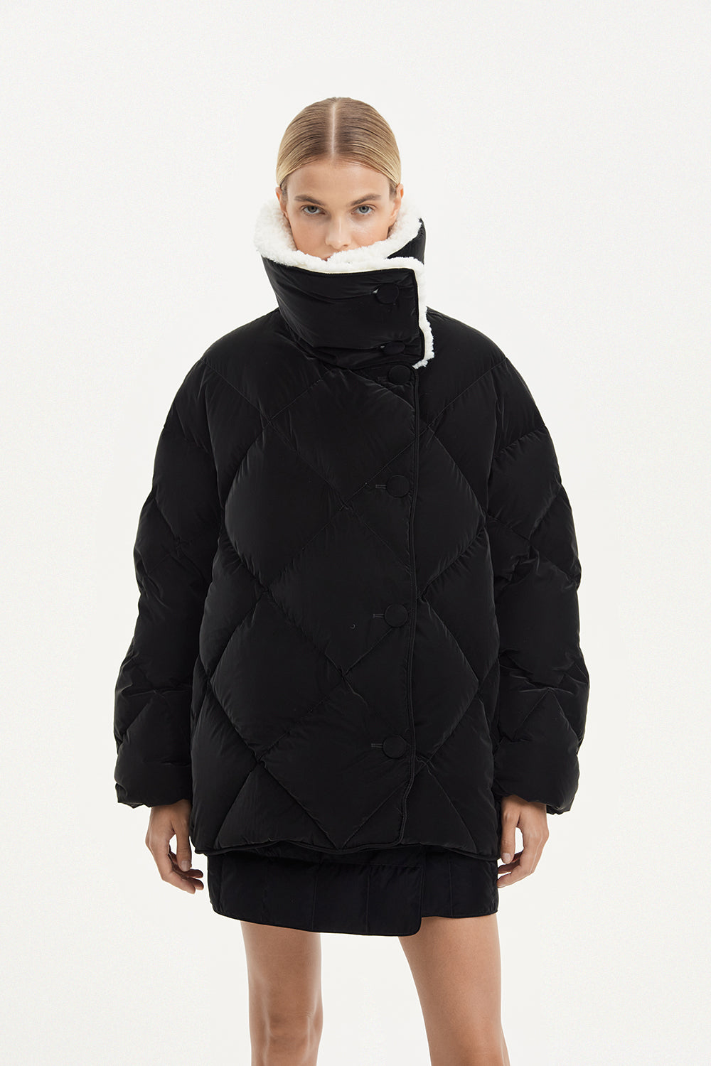 Queen Powder Black