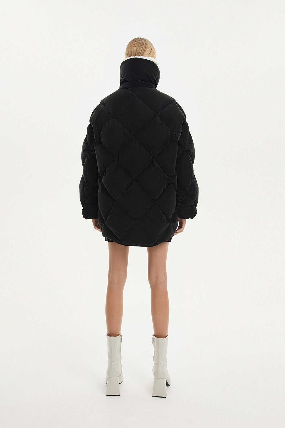 Queen Powder Black