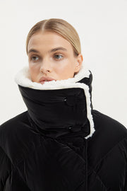Queen Powder Black