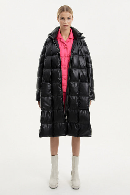 Pyramide Leather Black