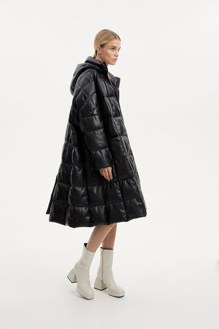 Pyramide Leather Black