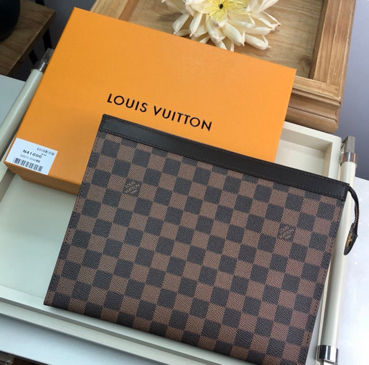 LV Classic Pochette lbcase