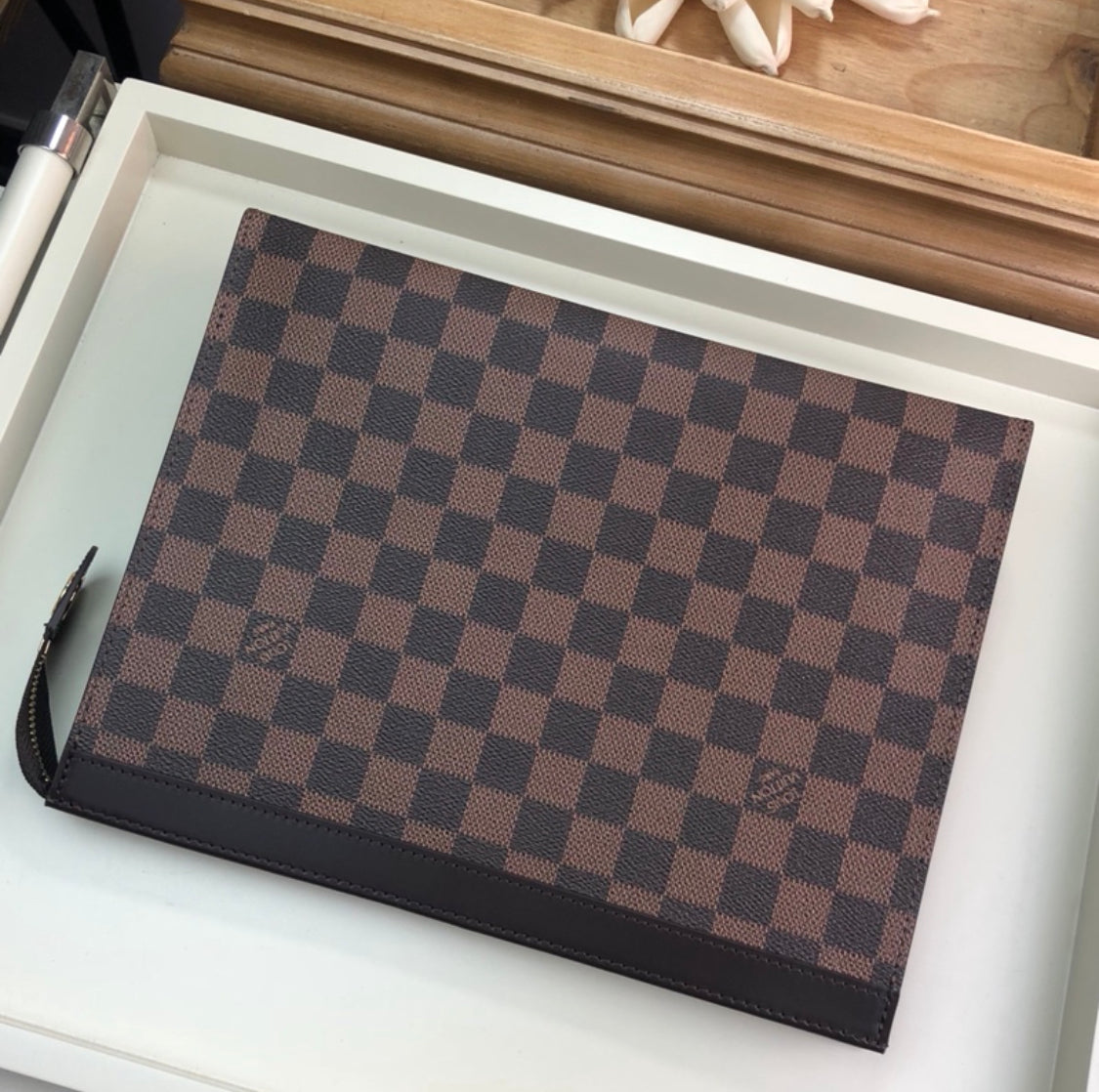 LV Classic Pochette lbcase