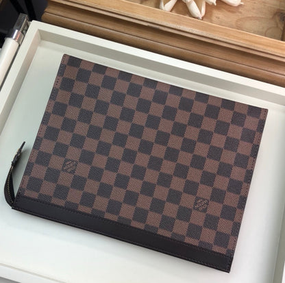 LV Classic Pochette lbcase