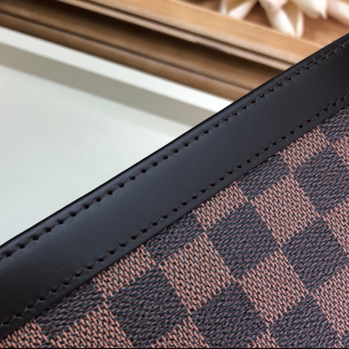 LV Classic Pochette lbcase