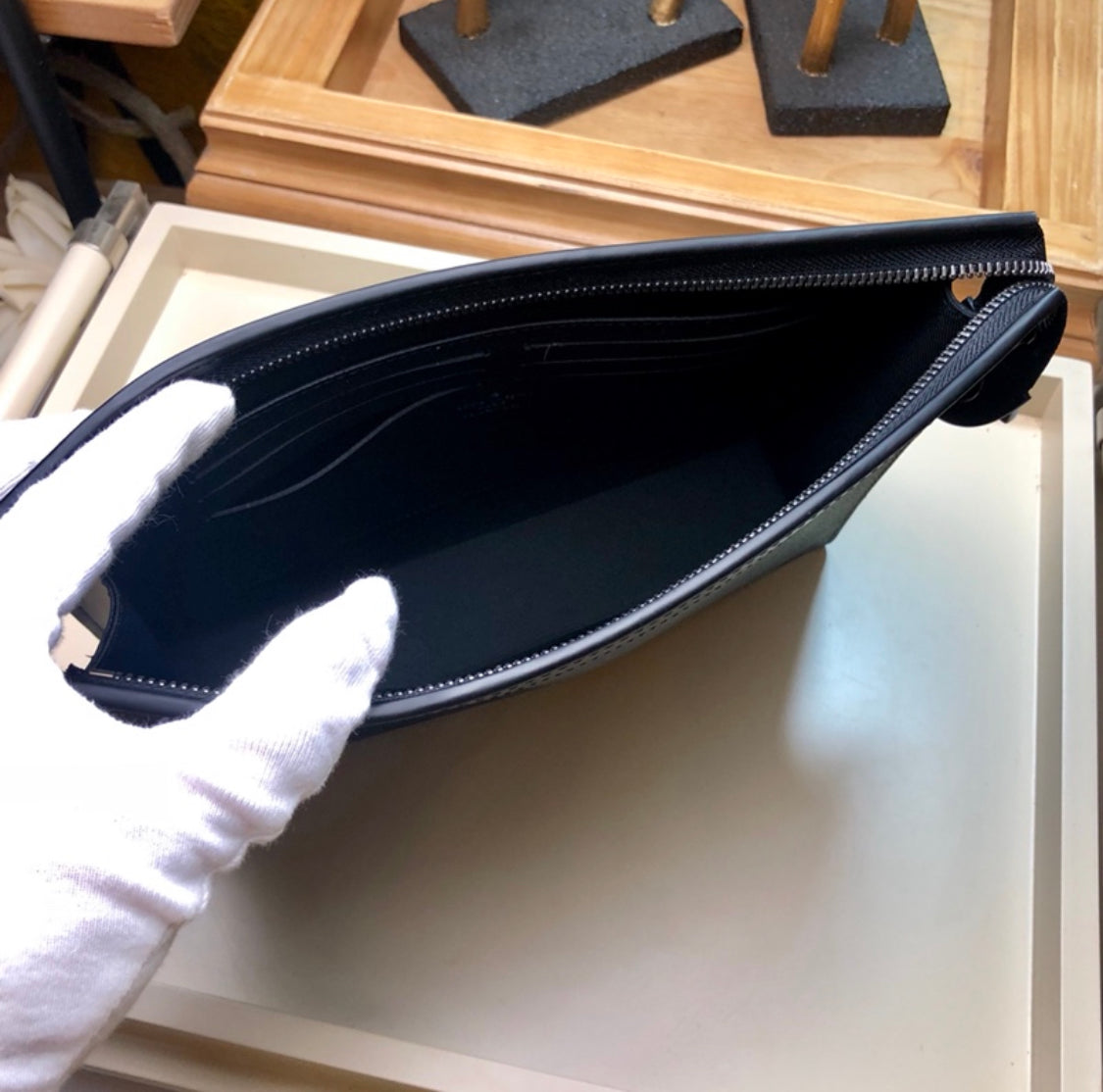 Classic Pochette lbcase
