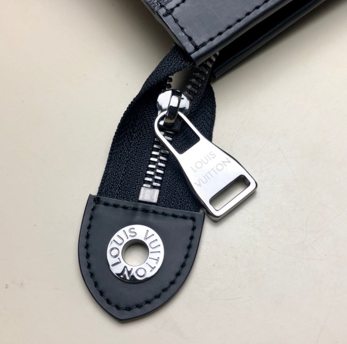 Classic Pochette lbcase