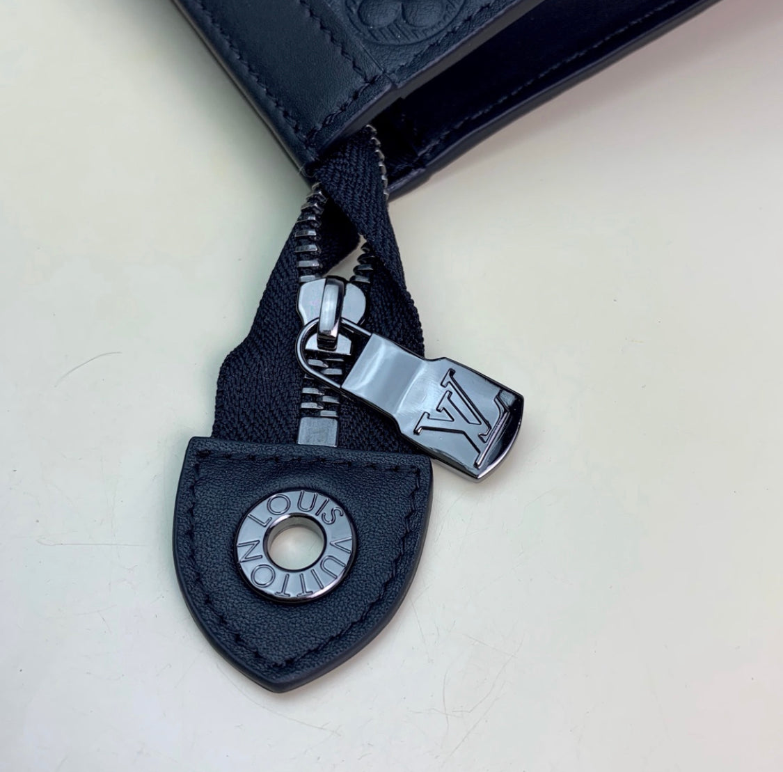 Classic Pochette lbcase