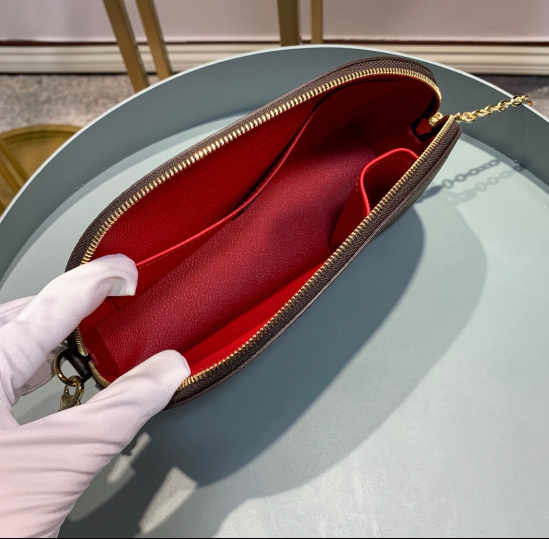 Classic Pochette lbcase