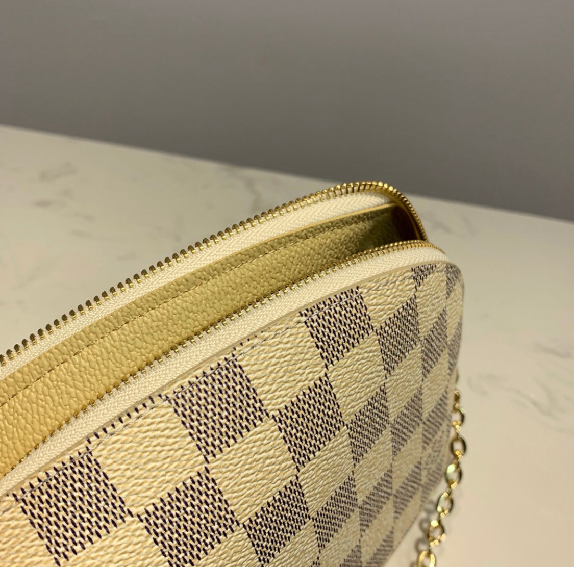 Classic Pochette lbcase