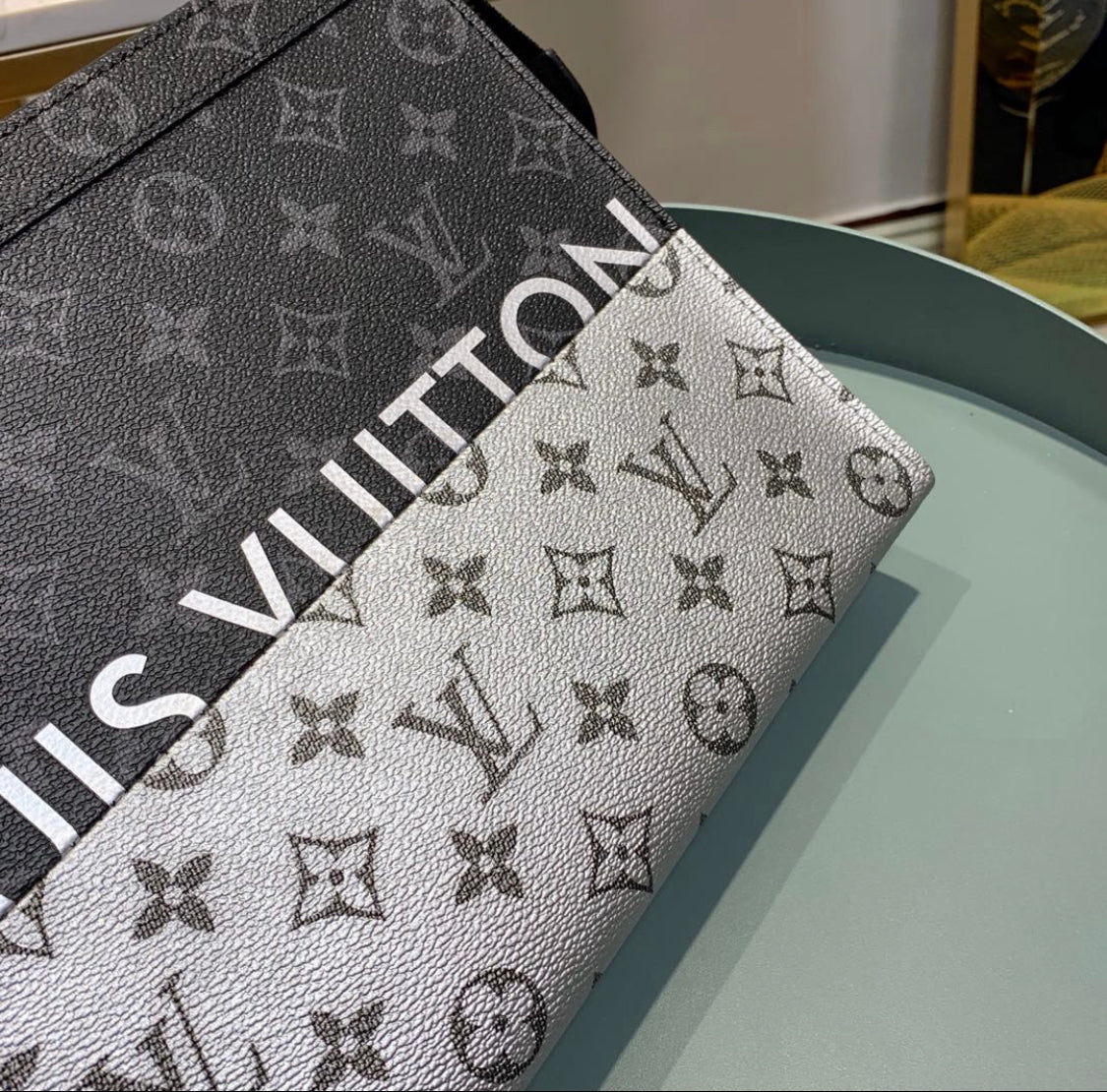 Pochette 21 x 12 x 3 cm lbcase