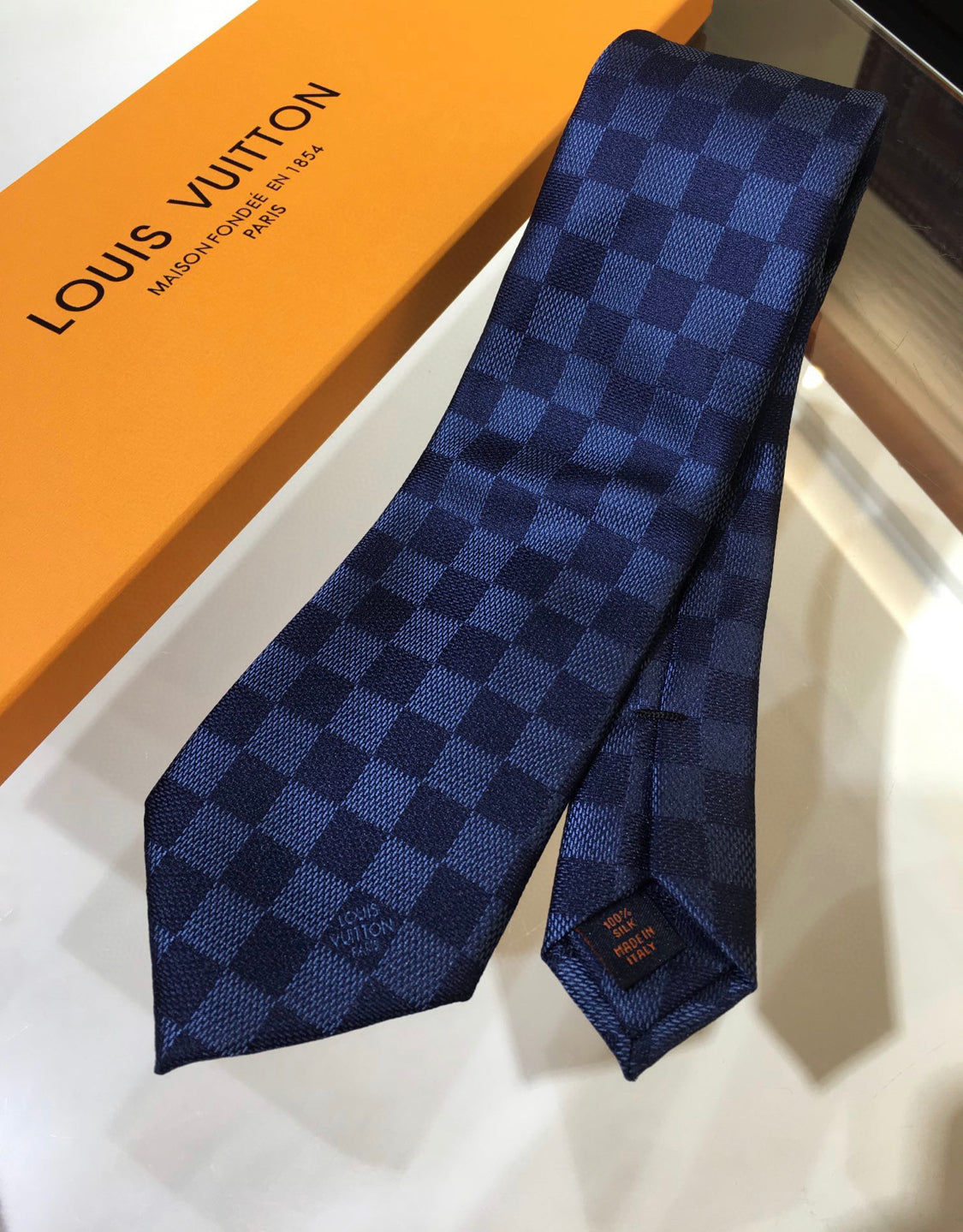 new necktie lbcase