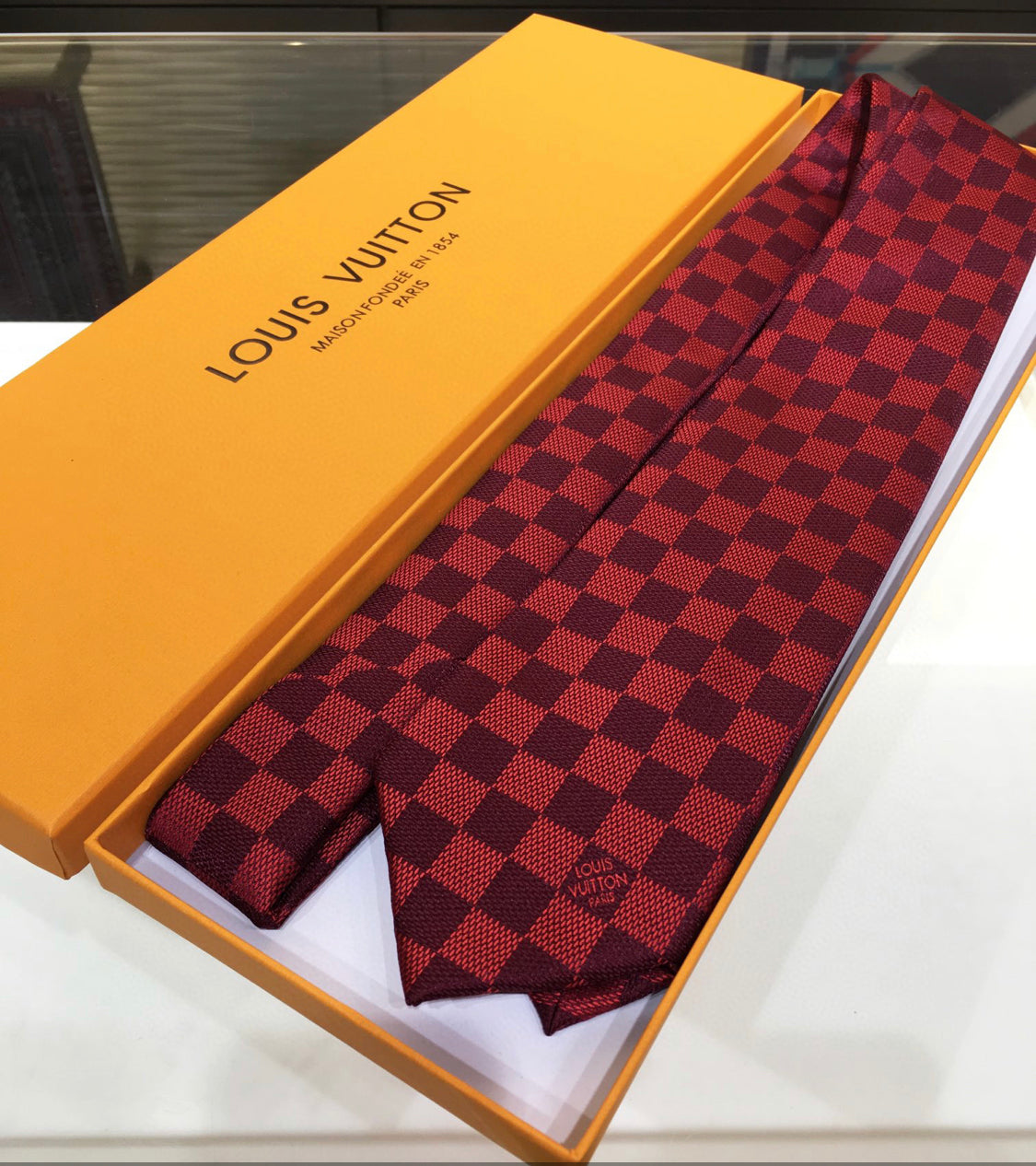 new necktie lbcase