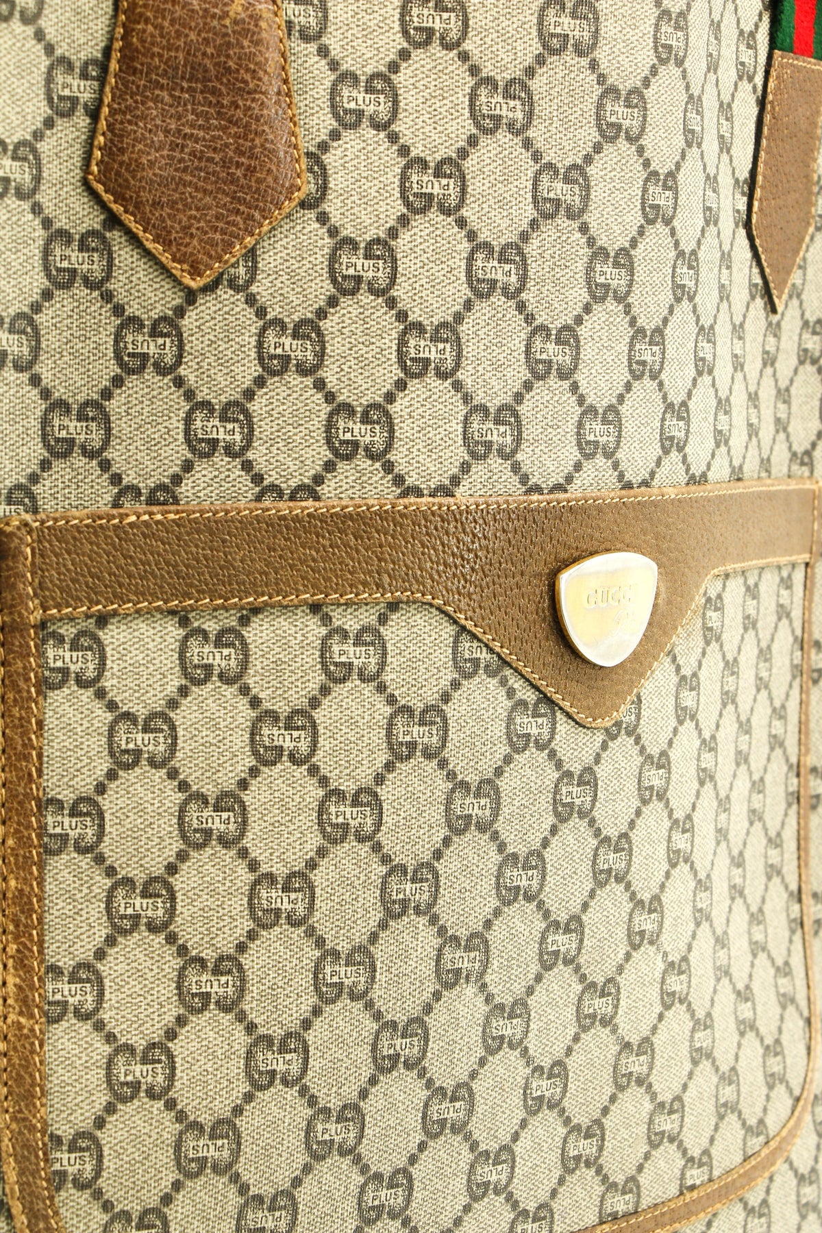 Gucci Grey Shoulder bag